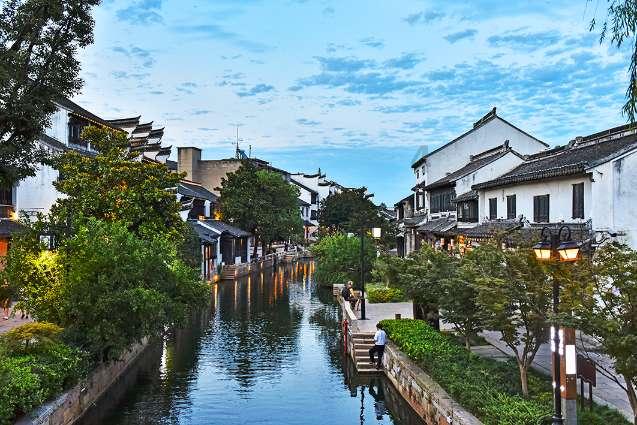本市将扩大“新八级工”等特级技师评聘范围